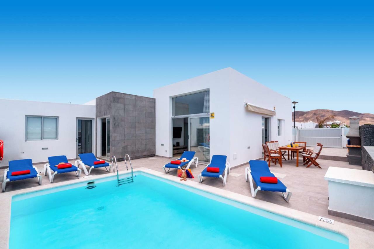 With Sea View And Private Swimming Pool Villa